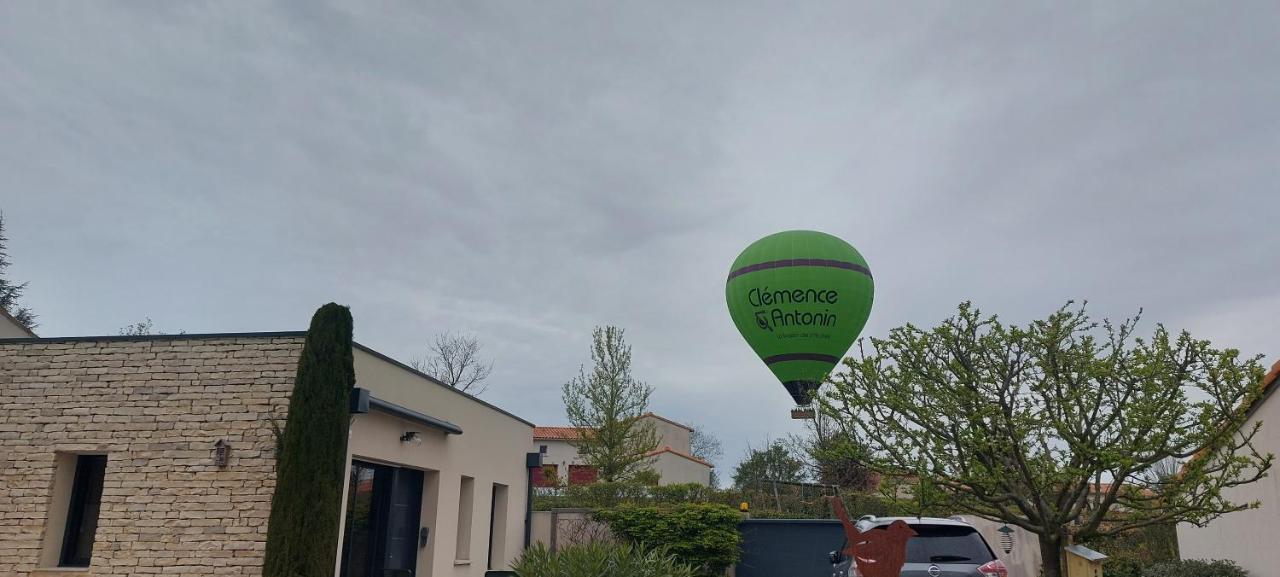 Au Grain D'Orge Villa Echire Luaran gambar